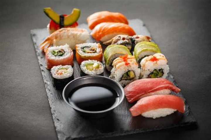 20 Sushi Facts: The Art of the Roll