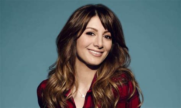 47 Facts About Nasim Pedrad