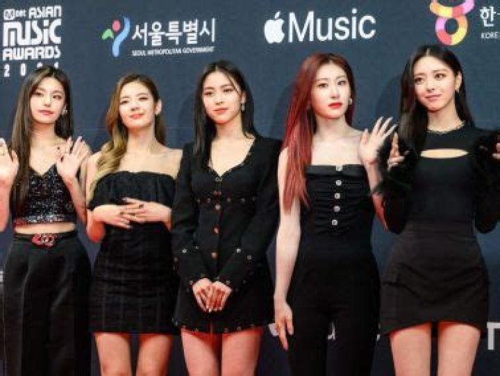 7 Australian K-pop Idols Besides BLACKPINK Rosé: Stray Kids Members, More