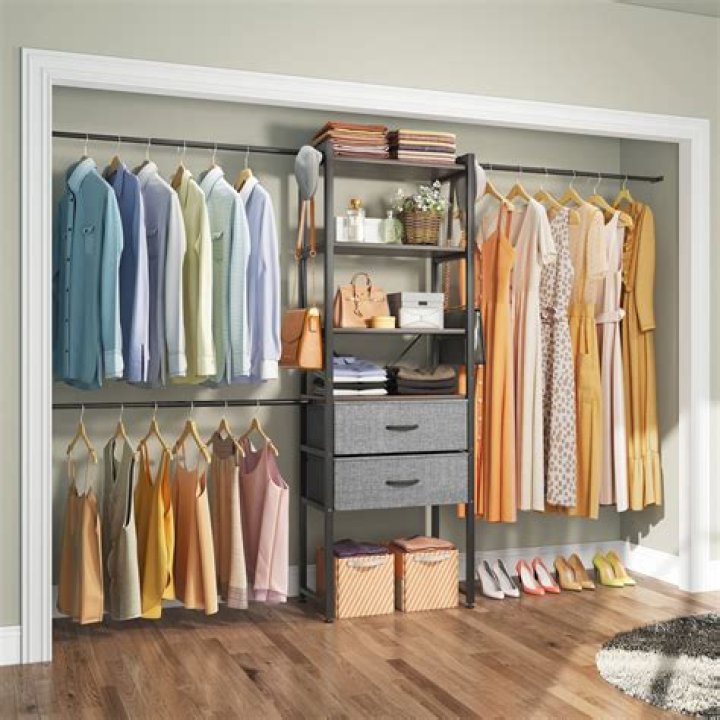 A Celebrity Closet Organizer Told Me the 6 Items I Need for Spring