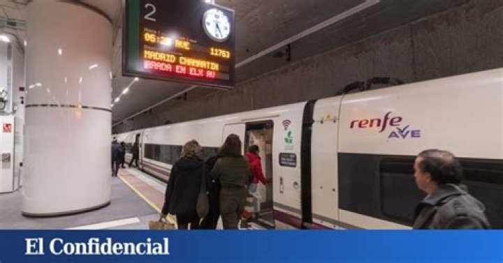 Adif prevé seguir durante la noche los trabajos para arreglar el corte de la línea del AVE