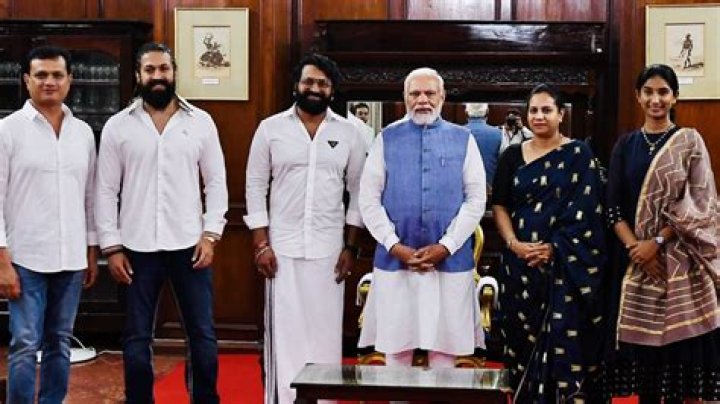 Aiyyo Shraddha Bio, Wiki, Husband, Age, Family, Height