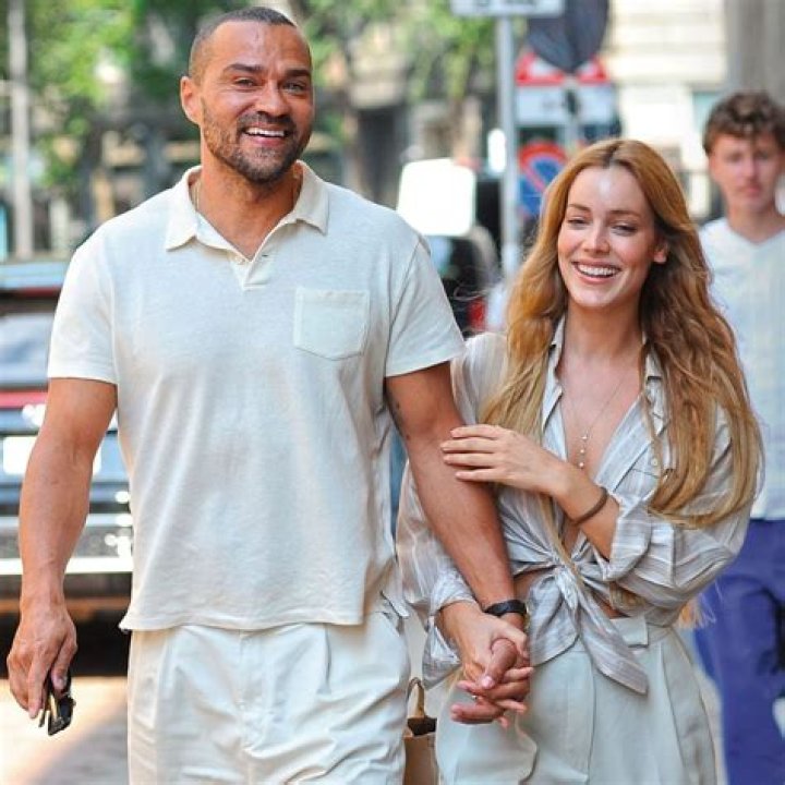 Alejandra Onieva Bio, Family, Career, Boyfriend, Net Worth, Measurements