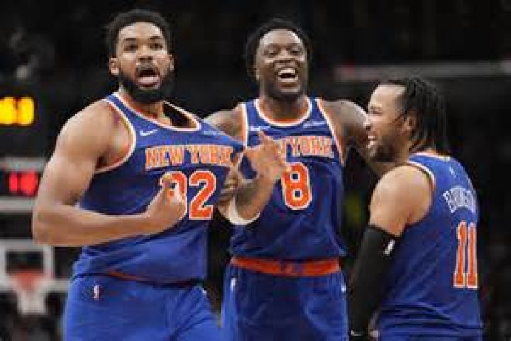 Are Knicks and other NBA teams blowing lots of leads, or does it just seem like it?