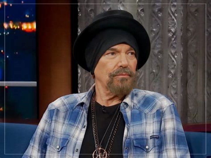 Billy Bob Thornton makes waves during music interview