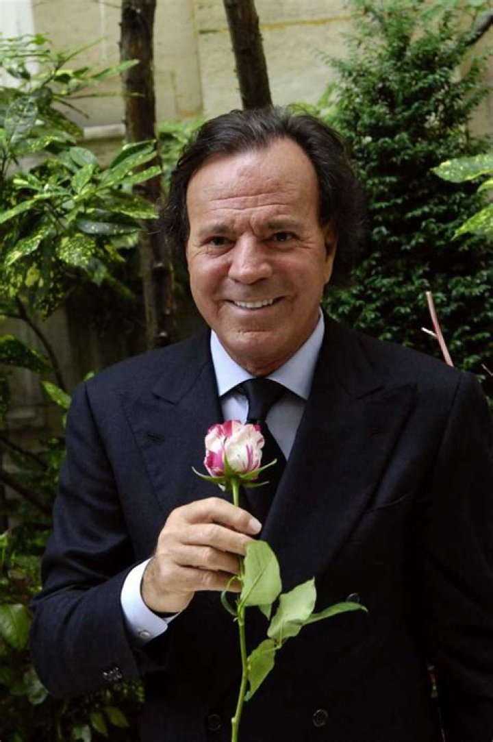 Biographie de Julio Iglesias: âge, partenaire, enfants, est-il toujours en vie?