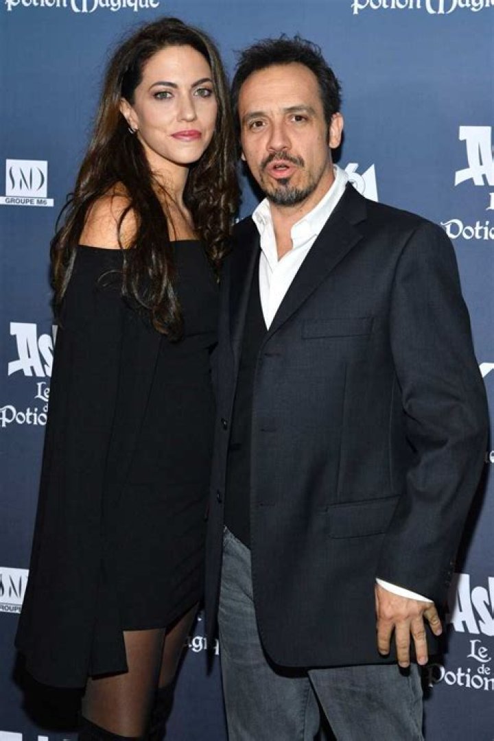 Biographie de Luna Karys: Que sait-on du partenaire d’Alexandre Astier?