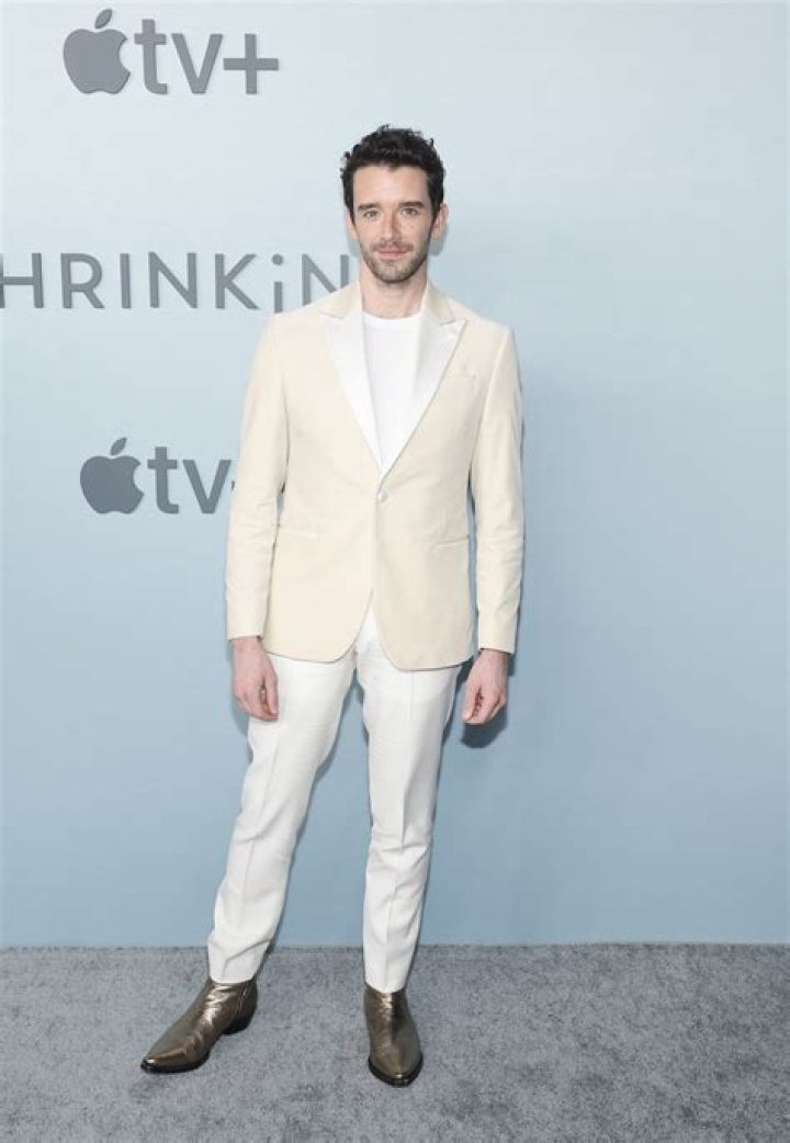 Brendon Urie Height Weight Body Stats