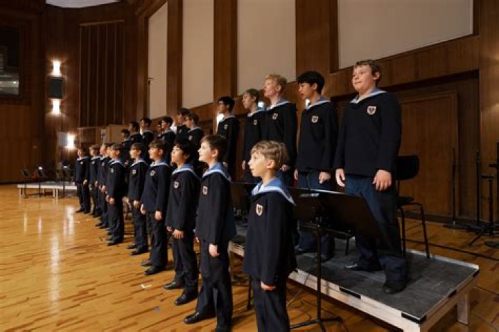 CNN - Rockettes help Vienna Boys' Choir celebrate 500 years