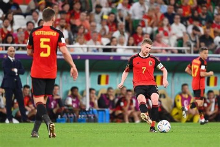 Courtois y De Bruyne lideran la lista de la nueva Bélgica de Tedesco