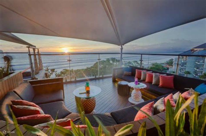 Double-Six Seminyak Hotel Review, Indonesia