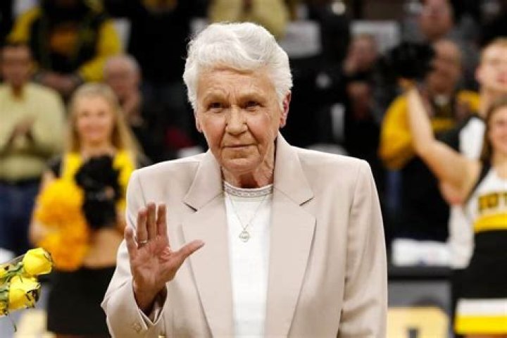 Dr. Christine Grant, advocate for women’s college athletics and Title IX, dies at 85