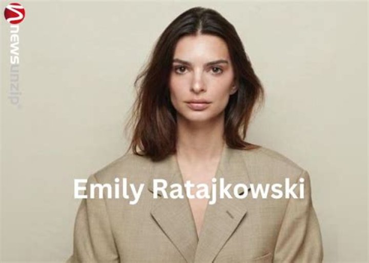 Emily Ratajkowski Net Worth, Wiki, Age, Height, Family