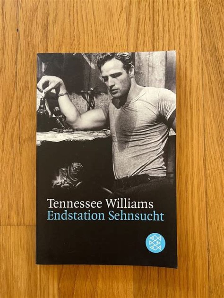 Endstation Sehnsucht – Sebastian Nübling präsentiert Tennessee Williams geblümt