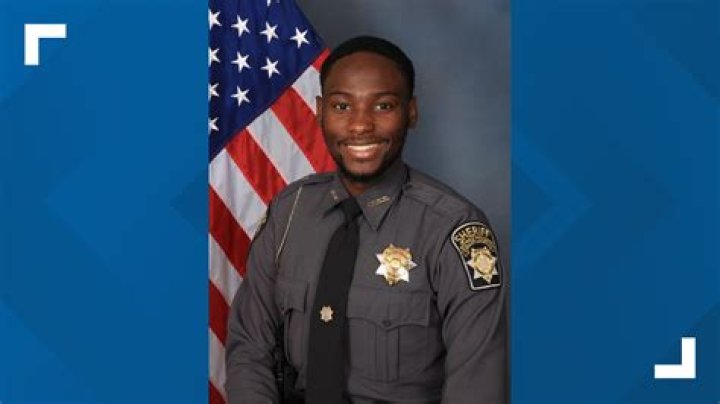 Fulton deputy James Thomas killed Bolton Road: 911 call released