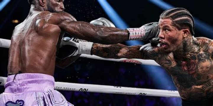 “Gervonta Davis It’s time” Ja Morant gives shout-out to the Tank for his fight with Rolando Romero