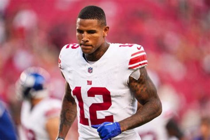Giants place TE Darren Waller on IR with hamstring injury