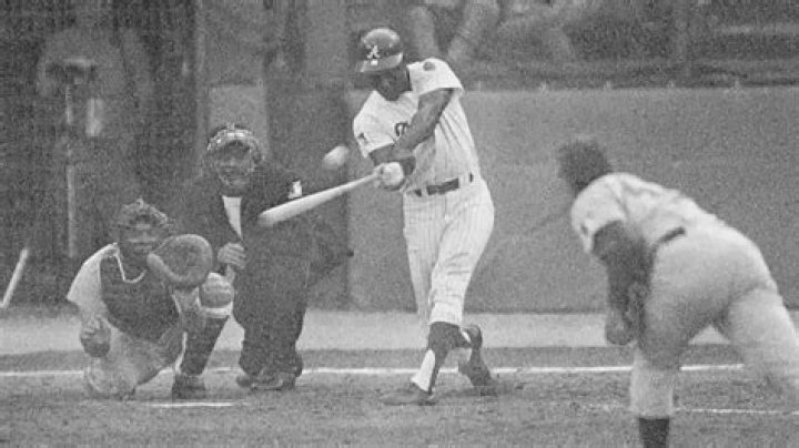 Hank Aaron Negro League stats: Should they count?