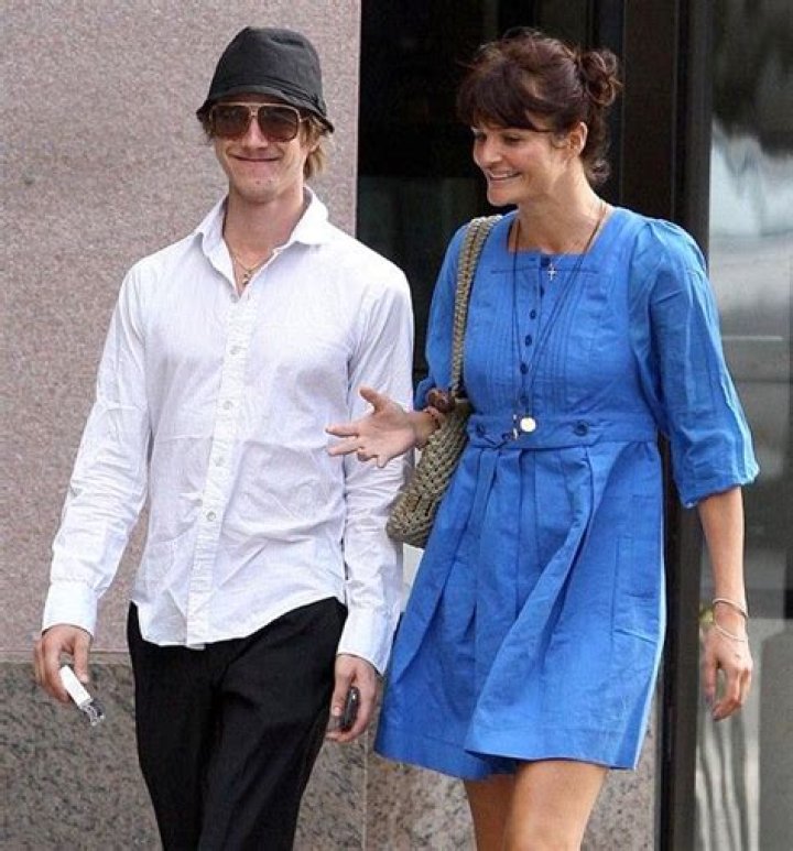 Helena Christensen height weight body statistics