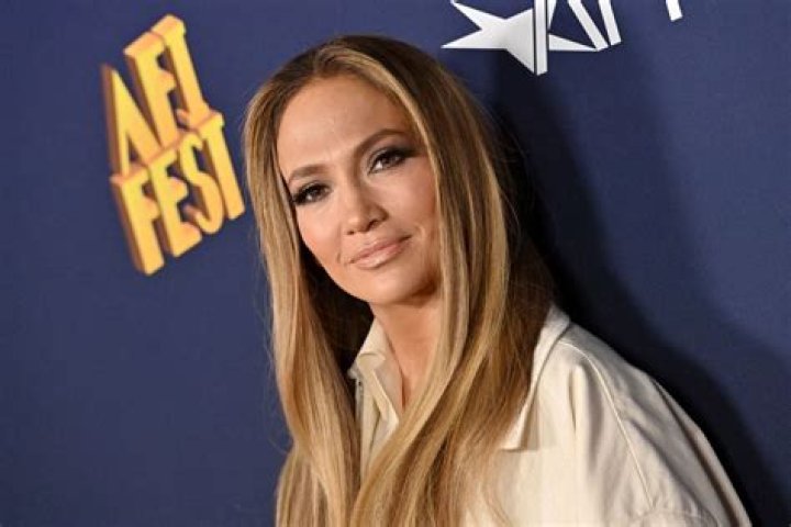 How to Copy Jennifer Lopez's Hair from 2021 Venice Film Festival