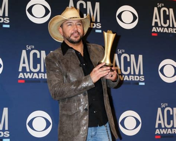 Jason Aldean Net Worth  - Pulptastic