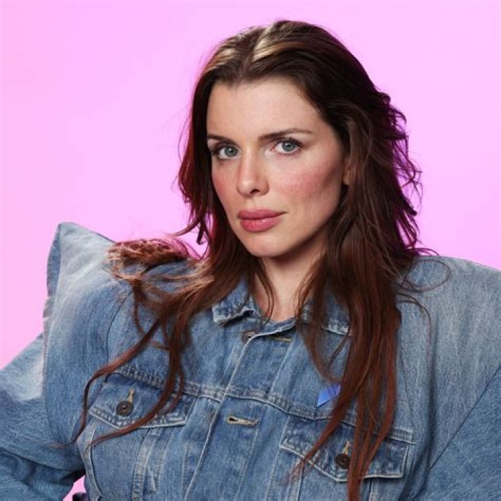 Julia Fox Reveals Her Fashion Icons