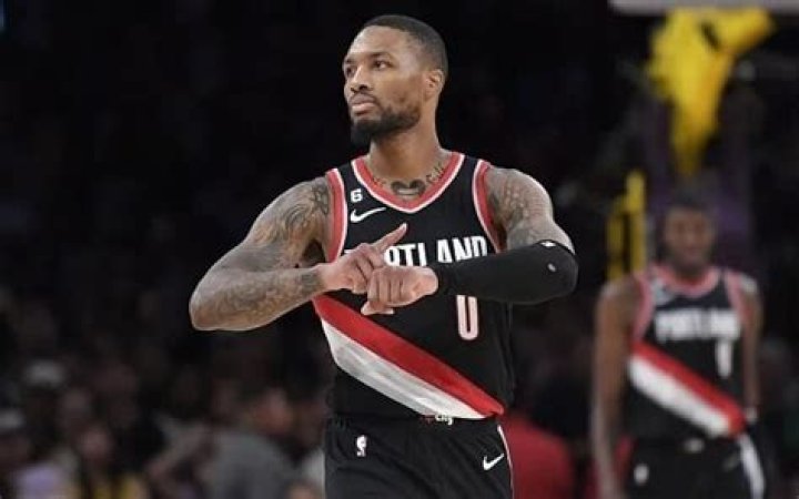 “Just Dumb”: Wanting out From A $2.1 Billion Team, Damian Lillard Calls Out NBA Fan For Claiming Franchises Shouldn't Be Indebted To Player Requests