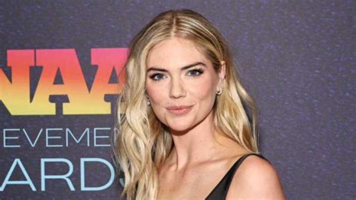 Kate Upton’s Nude Photo Leak Links Remain In Google Despite Boyfriend Justin Verlander’s Request? Exhibit Featuring The Other Woman Actress' Photo Cancelled