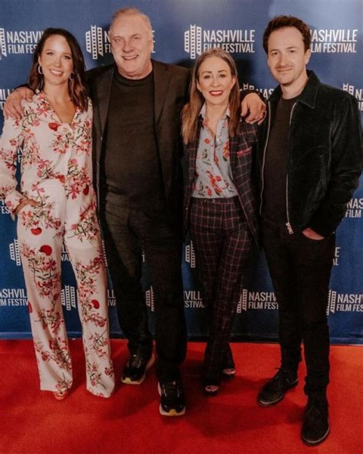 Kelly Breeding Age, Height, Net Worth, Career, Family, Wiki, Biography