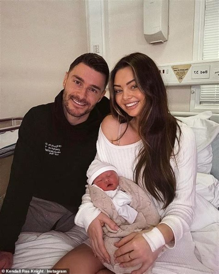 Kendall Rae Husband Josh Thomas and Their Baby Holly Thomas