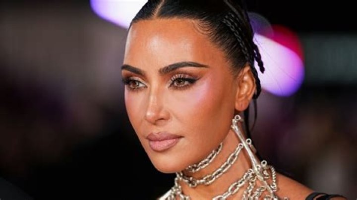  Kim Kardashian shares unseen pic of teenage years before dramatic surgery Tue 6 September 2022 12:46 Niamh Colclough 
