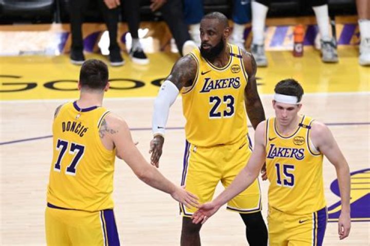 "Kobe Bryant ordered a martini with 81 olives in it!": Jalen Rose reveals a hilarious story from the night of the Lakers legend's historic 81 point explosion