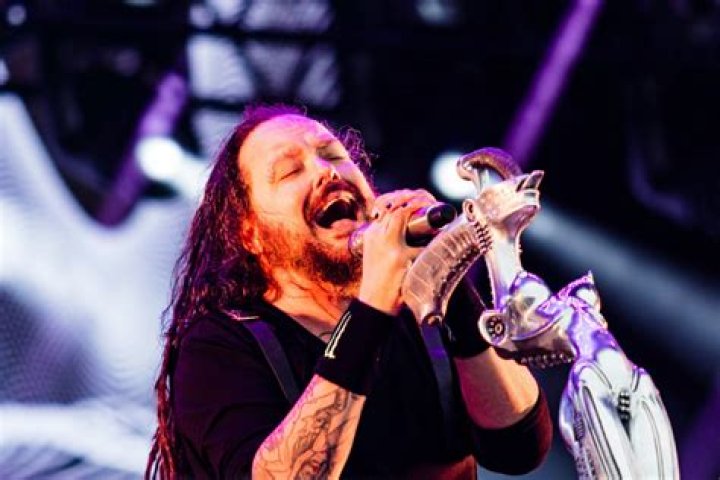 	Korn’s Jonathan Davis Launches Pet Brand, Freak on a Leash, With Horror and Rock-Themed Products	