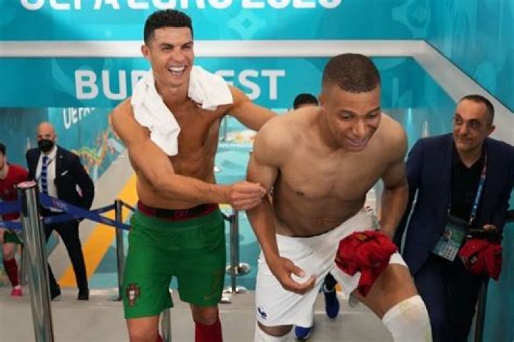 Kylian Mbappe, Cristiano Ronaldo shares classy moment in PSG vs Riyad All Star XI following divisive Lionel Messi comments