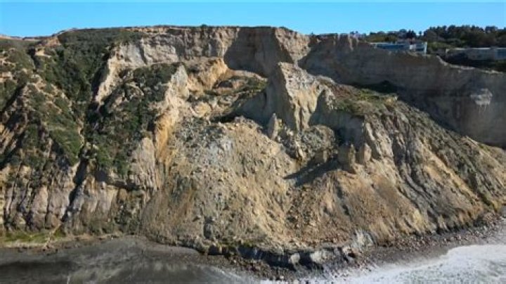 La Jolla Cliff Collapse Onto Black Beach Video Went Viral 