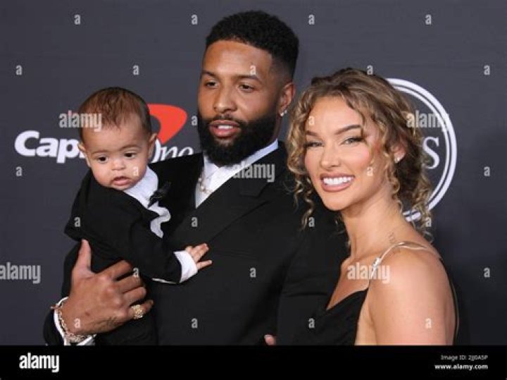 Lauren Wood Biography, Age, Height, Family, Net Worth