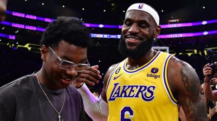 "LeBron James’ 16-year-old Son Has Serious Game": Days After Notre Dame Move, Bryce James Gets Hyped By Father on IG