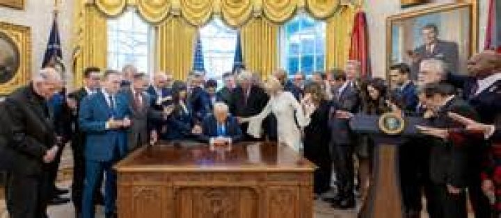 Lee Cain Net Worth: How Much Has He Earned Throughout His Career?