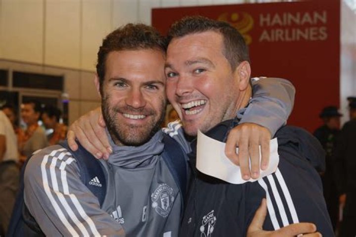 Life as a Manchester United masseur: Ronaldo’s clothes and fixing Mourinho’s back