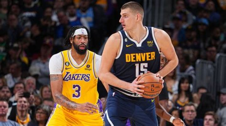 Los Lakers salvan el Play-In de milagro... y su bestia negra Jokic espera en Playoffs