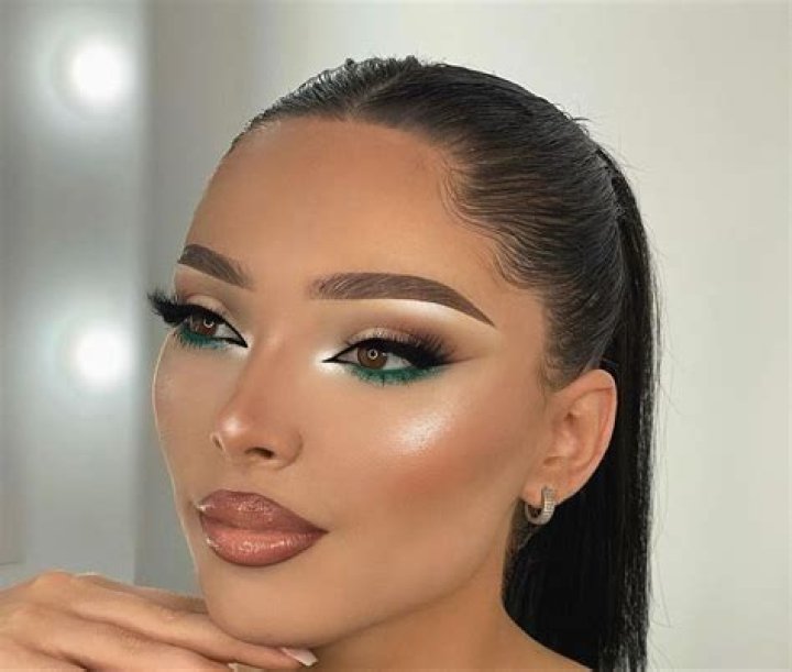 Makeup Tips and Ideas - Latest Make Up Looks and Products