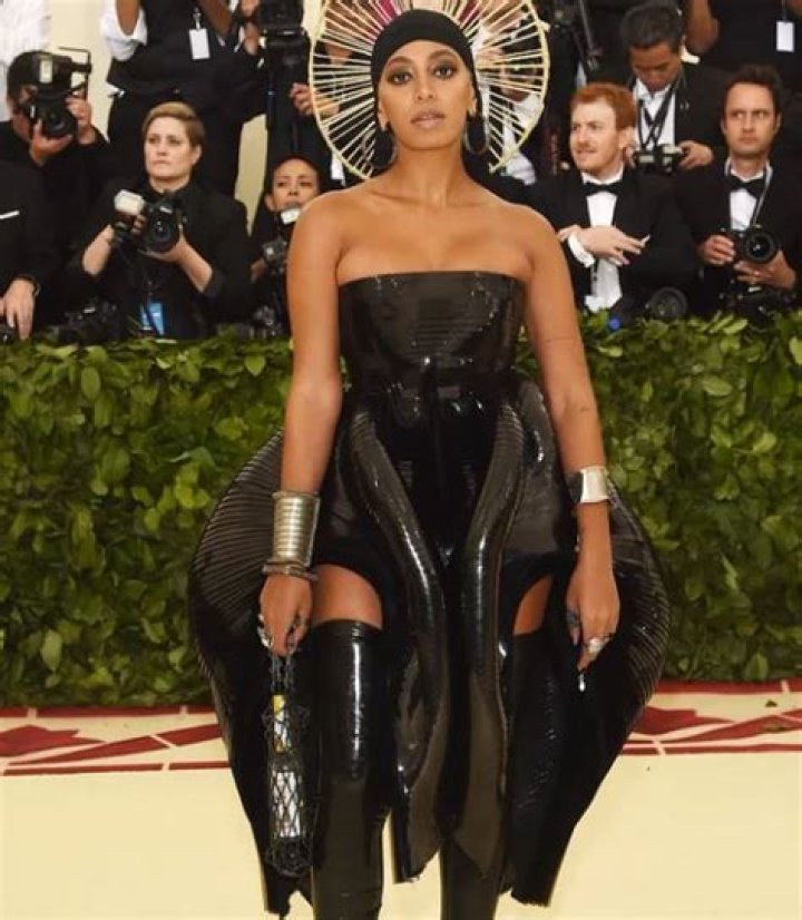 Meaning of “Almeda” by Solange Knowles (Ft. The-Dream and Playboi Carti)