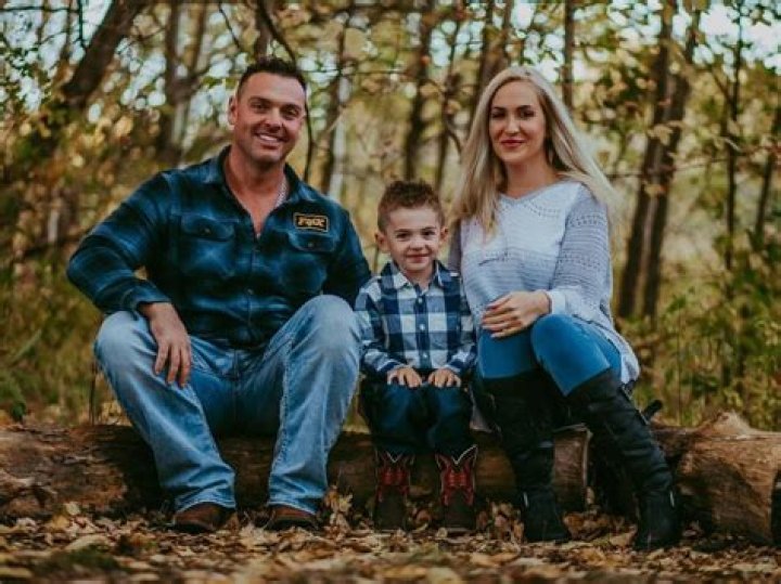 	Missing Kelly, Laura & Dylan Pelsma found dead In Lac Ste. Anne; The Pelsma Family Tragedy	