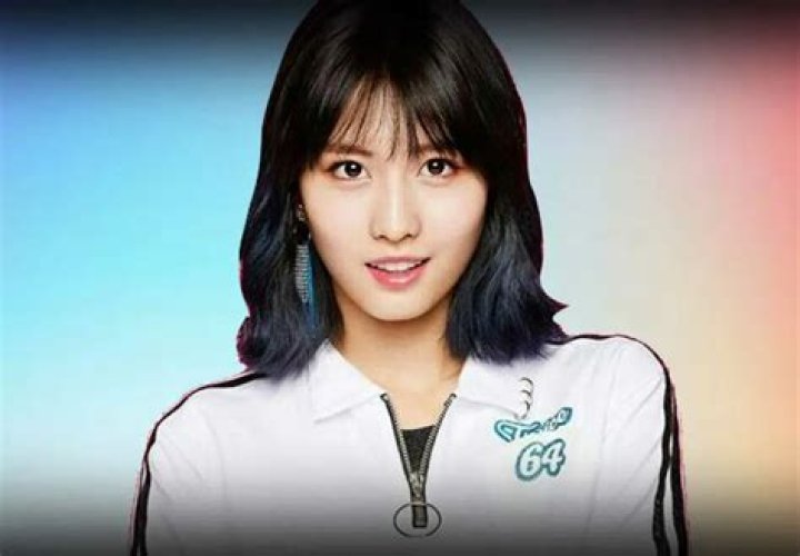 Momo (Hirai Momo) height, weight, age, body statistics