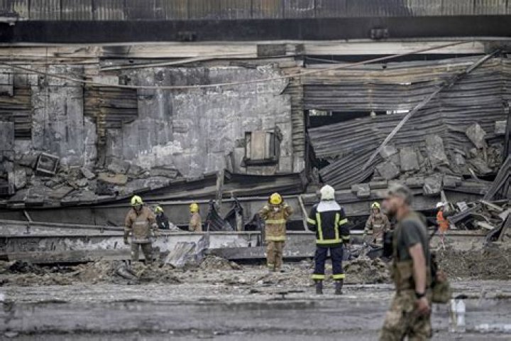 Officials fear more bodies will be found in ruins of Kremenchuk mall
