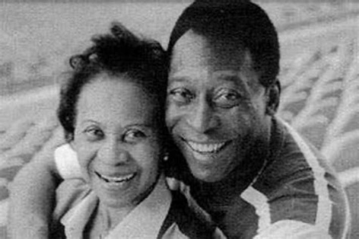 Pele died at age 82, his mother Celeste is alive at 100 years old in Santos