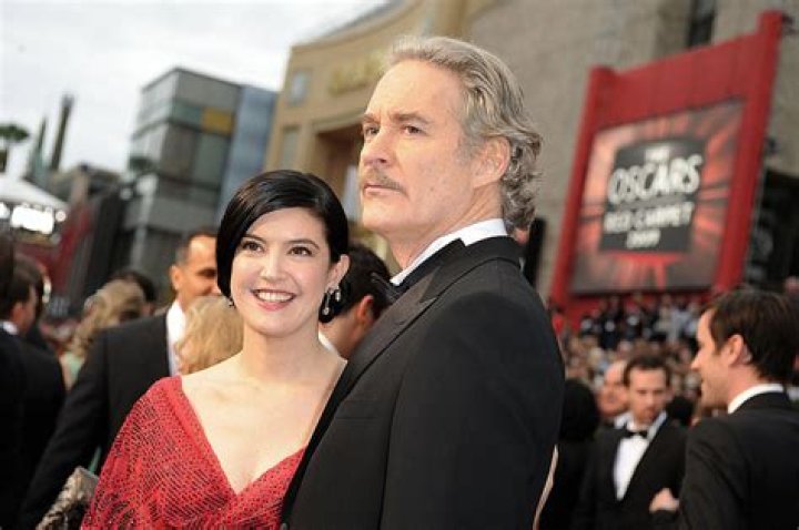 Phoebe Cates Net Worth  - Pulptastic