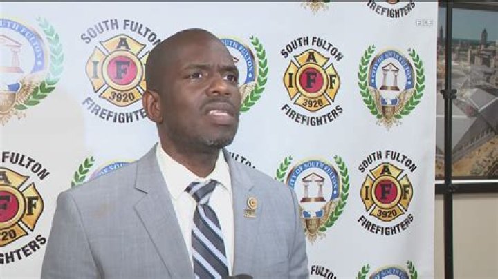 Police report details South Fulton mayor's arrest at home