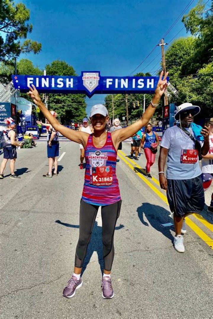 Positivity pushes woman past health hurdles to Peachtree race
