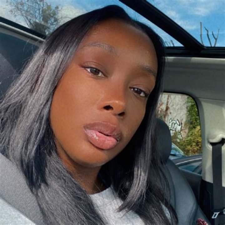 Robert Irwin Height, Weight, Age, Girlfriend, Biography, Family & More